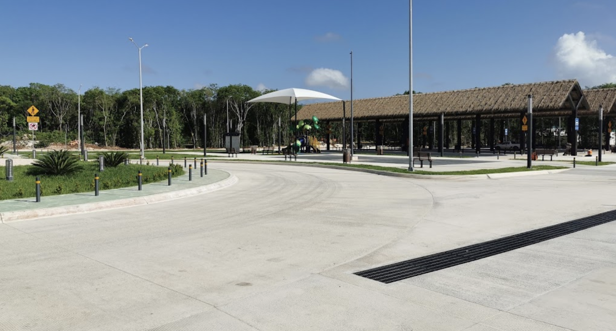 Estacionamiento estación de Tren Maya Felipe Carrillo Puerto